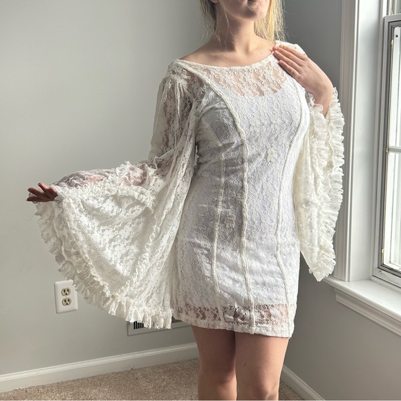 Free People Bali Valentina Slip Dress XS  Ivory White Lace Bell Sleeve Worn Once - Picture 2 of 11
